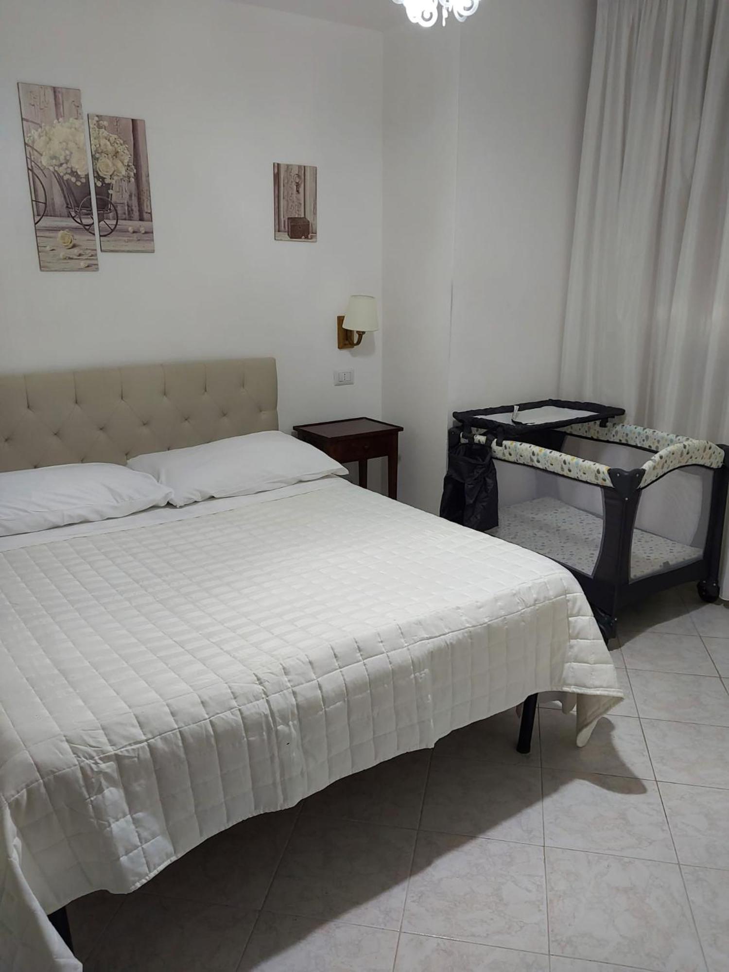 Dual Suites - 4 Posti Letto - Fiumicino Aeroporto E Fiera - Self Check-In Buitenkant foto